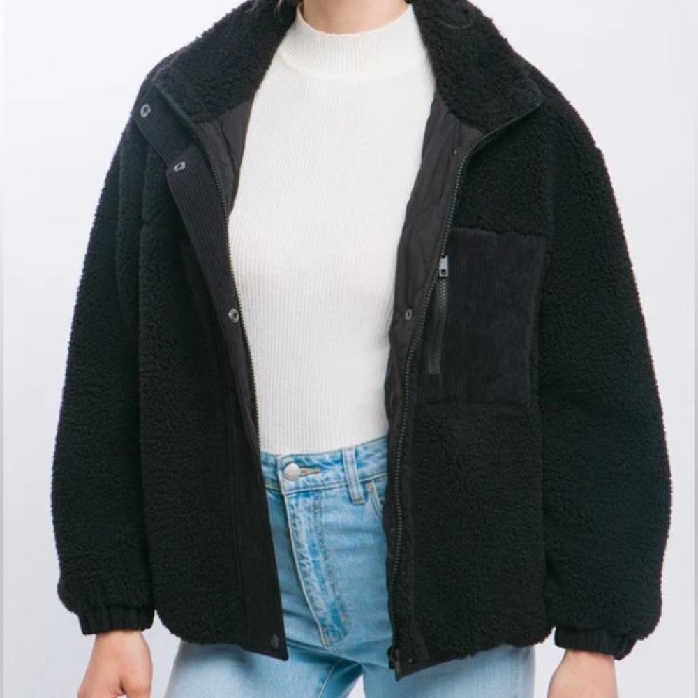 Sherpa Puffer Jacket Black Size: Small (S)
